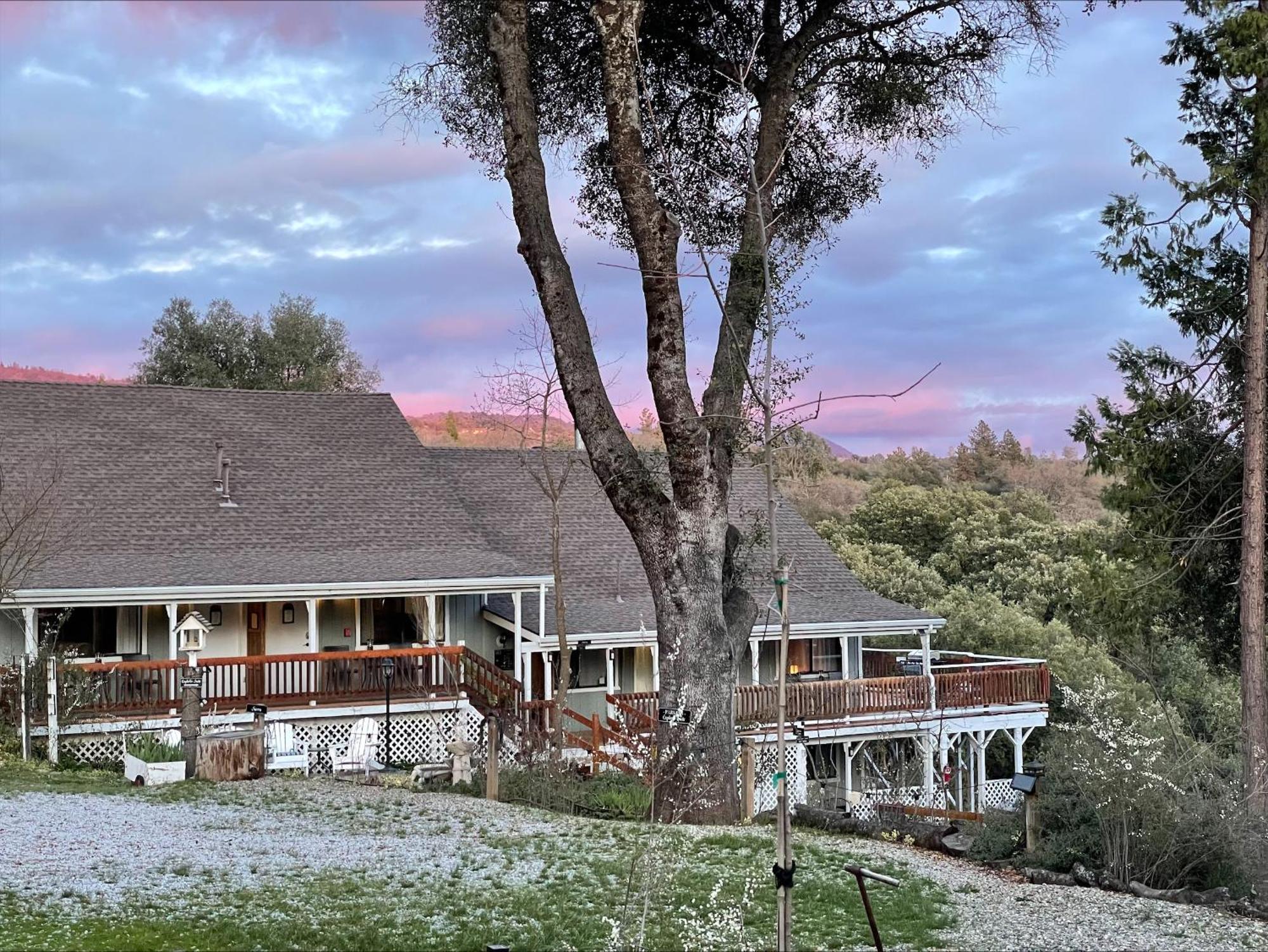 Sierra Mountain Lodge - Vacation Rentals - Yosemite Ahwahnee Exterior foto